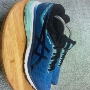 ASICS women’s size 11.5 shoes blue athletic running sneakers